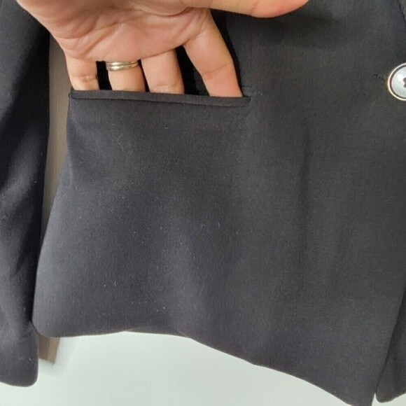 Barney New York Women's Blazer Jacket Black One Button closure Size 6 EUC - Picture 4 of 8